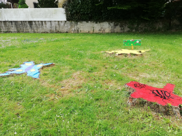 peinture sur souches les alzouzous